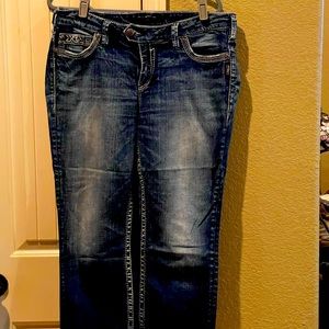 Beautiful dark denim Silver capris size 16 ♥️💕♥️